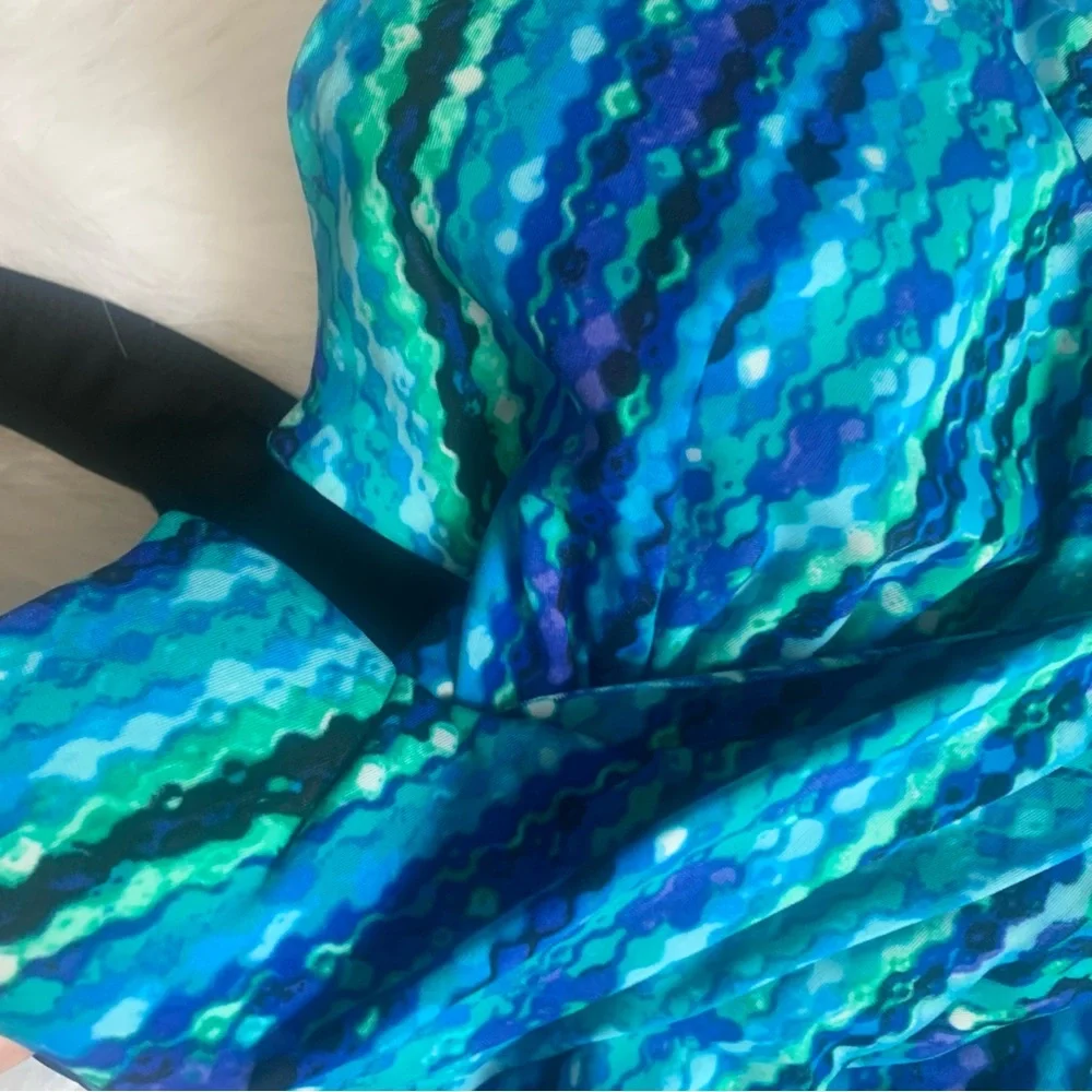 Miraclesuit Escape Underwired One Piece Swim Suit - Picture 4 of 10
